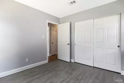 905 Lagoon Dr, Pensacola, FL 32505 - Photo 29