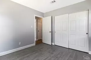 905 Lagoon Dr, Pensacola, FL 32505 - Photo 29