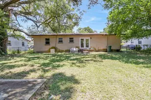 905 Lagoon Dr, Pensacola, FL 32505 - Photo 45