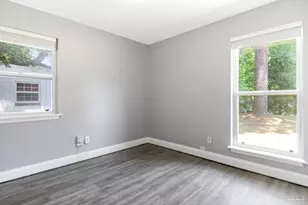 905 Lagoon Dr, Pensacola, FL 32505 - Photo 27