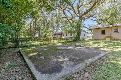 905 Lagoon Dr, Pensacola, FL 32505 - Photo 53