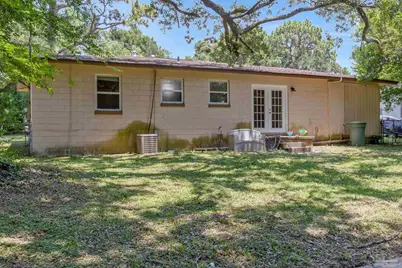 905 Lagoon Dr, Pensacola, FL 32505 - Photo 47
