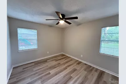 5240 Catalina St, Pace, FL 32571 - Photo 7