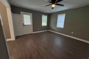 1212 N E St, Pensacola, FL 32501 - Photo 5