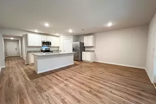 6351 Burrow Ln, Pensacola, FL 32526 - Photo 3