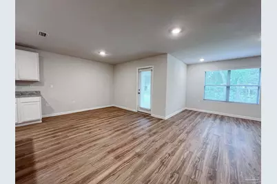 6351 Burrow Ln, Pensacola, FL 32526 - Photo 9