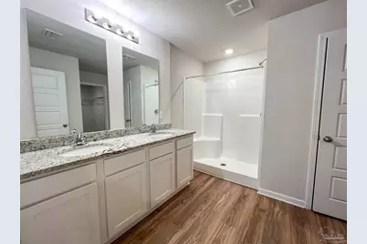 6351 Burrow Ln, Pensacola, FL 32526 - Photo 13