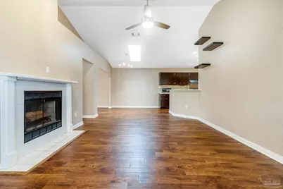 2060 Cambridge Cir, Pensacola, FL 32514 - Photo 3