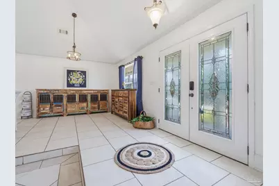8110 Virginia Ln, Milton, FL 32583 - Photo 7