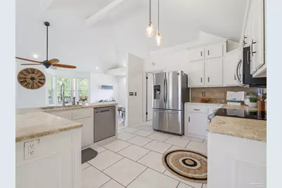 8110 Virginia Ln, Milton, FL 32583 - Photo 9