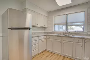 3371 Wellington Rd, Pensacola, FL 32504 - Photo 9