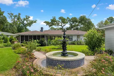 17 Lakeside Dr, Pensacola, FL 32507 - Photo 3