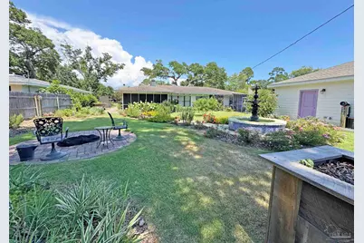 17 Lakeside Dr, Pensacola, FL 32507 - Photo 3