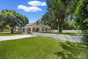 5061 Combs St, Milton, FL 32570 - Photo 5
