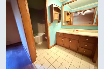 5244 Suwanee St, Milton, FL 32583 - Photo 9