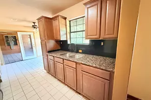 5244 Suwanee St, Milton, FL 32583 - Photo 3