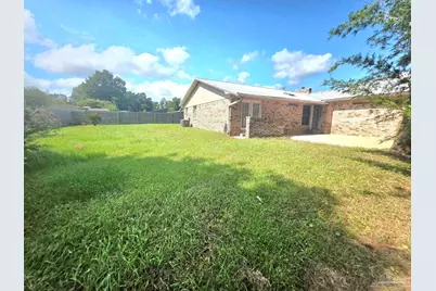 760 Briarwood Dr, Pensacola, FL 32506 - Photo 27
