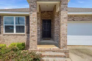 5673 Guinevere Ln, Milton, FL 32583 - Photo 3