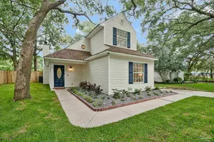 6102 Chablis Ln, Pensacola, FL 32504 - Photo 1