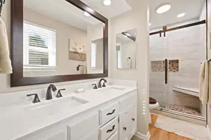 114 Fairpoint Dr, Gulf Breeze, FL 32561 - Photo 25