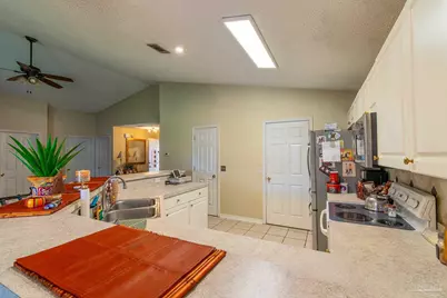 627 Batten Blvd, Pensacola, FL 32507 - Photo 21