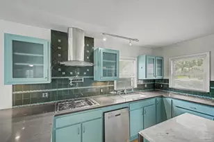 208 Pinewood Ln, Pensacola, FL 32507 - Photo 19