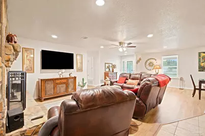 1510 W Detroit Blvd, Pensacola, FL 32534 - Photo 9