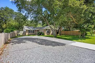 3172 Auburn Pkwy, Gulf Breeze, FL 32563 - Photo 5