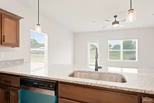 5530 Lexlee Blvd, Pensacola, FL 32526 - Photo 9