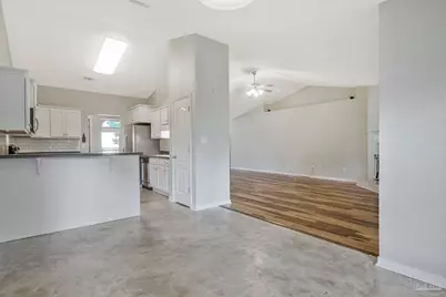 1921 University St, Pensacola, FL 32504 - Photo 17
