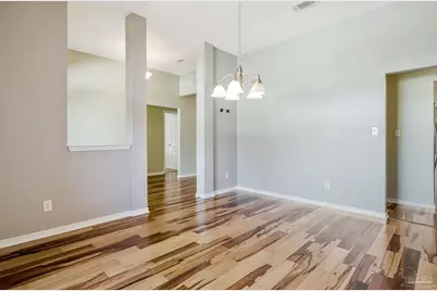 1921 University St, Pensacola, FL 32504 - Photo 9