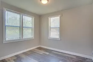 1016 W Maxwell St, Pensacola, FL 32501 - Photo 3