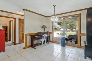 5555 Trafalgar Dr, Pensacola, FL 32504 - Photo 13