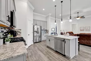 1576 Sawyers Rdg Cv, Cantonment, FL 32533 - Photo 5