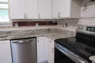 8364 Stanton Pl, Pensacola, FL 32526 - Photo 11