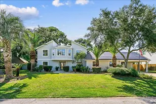 1303 Ceylon Dr, Gulf Breeze, FL 32563 - Photo 1