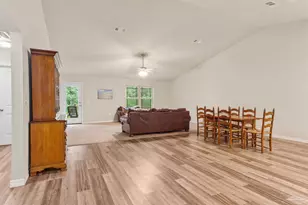 4571 Sunlight Cir, Milton, FL 32583 - Photo 3