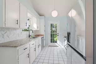 3585 Riddick Dr, Pensacola, FL 32504 - Photo 11