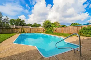 3585 Riddick Dr, Pensacola, FL 32504 - Photo 3