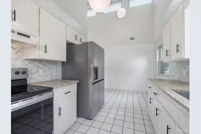3585 Riddick Dr, Pensacola, FL 32504 - Photo 13