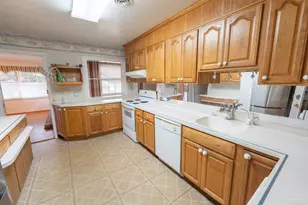 2570 Bayou Blvd, Pensacola, FL 32503 - Photo 9