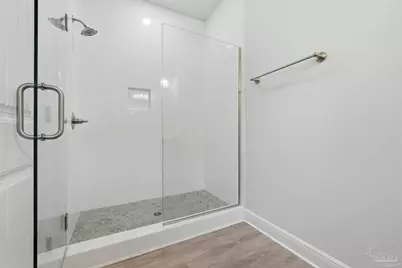 5416 Kee Memorial Dr, Pensacola, FL 32507 - Photo 11