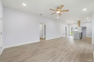 5416 Kee Memorial Dr, Pensacola, FL 32507 - Photo 5