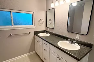1650 N A St, Pensacola, FL 32501 - Photo 33