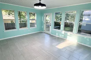 1650 N A St, Pensacola, FL 32501 - Photo 9