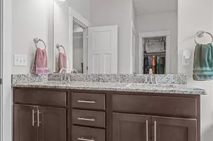 6510 Covington Cir, Pensacola, FL 32526 - Photo 17
