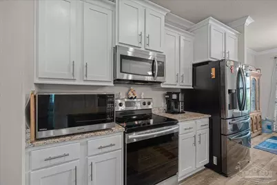 6510 Covington Cir, Pensacola, FL 32526 - Photo 9