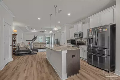 6510 Covington Cir, Pensacola, FL 32526 - Photo 7