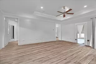 6510 Covington Cir, Pensacola, FL 32526 - Photo 5