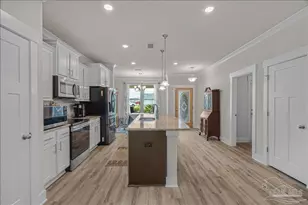 6510 Covington Cir, Pensacola, FL 32526 - Photo 3